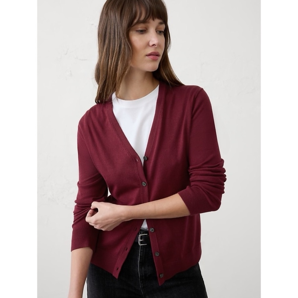 Worn 1x Banana Republic forever cardigan